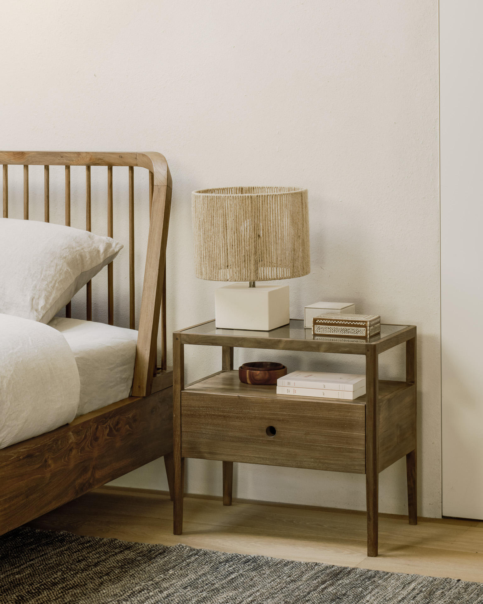 Teak Spindle bed | US King size - Image 5