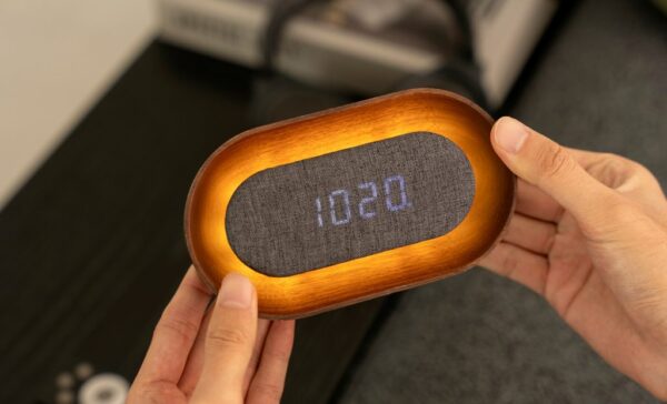 Lumos clock | Oval Walnut - Image 4