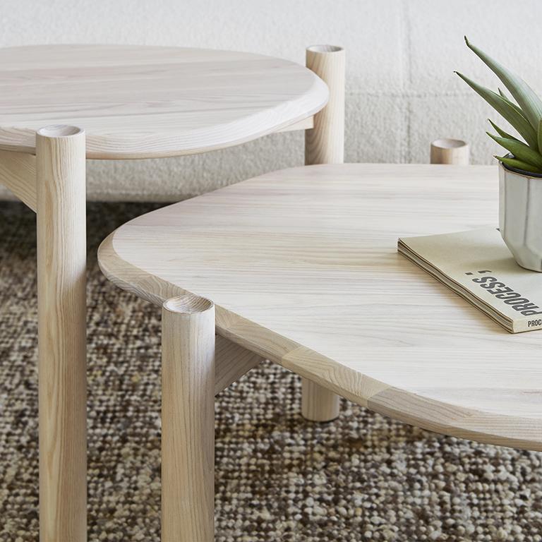 Monarch End table in Black Ash - Image 3